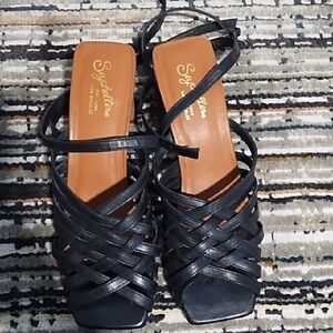Seychelles Black Strappy Sandals
